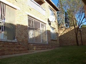 2 Bed Apartment in Grobler Park