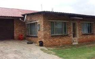 3 Bedroom House in Klopperpark