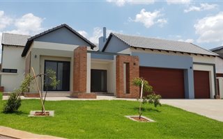 4 Bedroom House in Midstream Ridge Estate