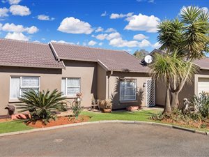3 Bed Townhouse in Pomona
