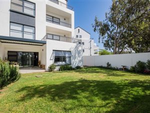 3 Bed Apartment in De Velde