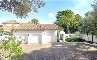 3 Bedroom House in Dainfern Golf Estate