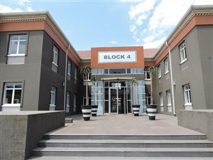 1625 m² Commercial space in Fourways