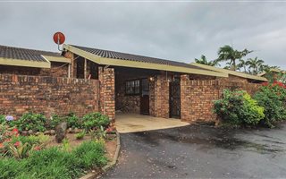 2 Bedroom House in Port Edward
