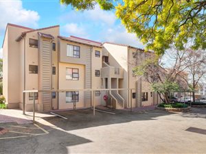 3 Bed Apartment in Morningside
