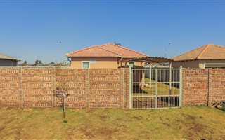 3 Bedroom House in Eden Park