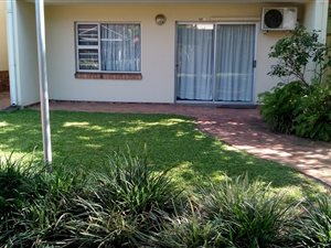 2 Bed Apartment in Meerensee