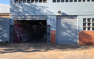 1666 m² Commercial space in Briardene