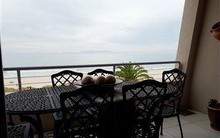 1 Bedroom Apartment in Strand Central