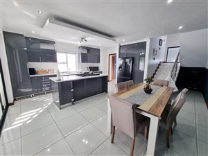 3 Bed House in Golden Fields Estate