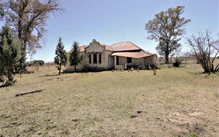 2974 m² Farm in Hobhouse
