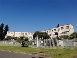 2 Bed Apartment in Uvongo