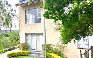 2 Bedroom Cluster in Northcliff