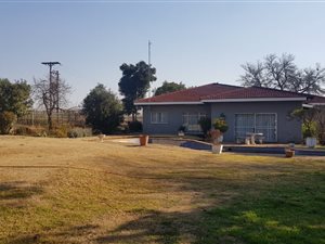 42.8 ha Farm in Withok Estates