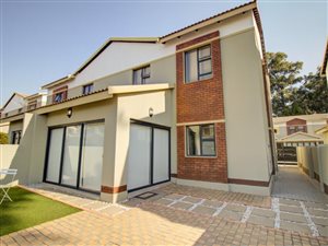 3 Bed Townhouse in Equestria