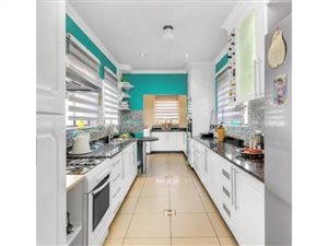 3 Bed House in Bramley Manor