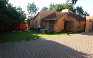3 Bedroom House in Sharonlea