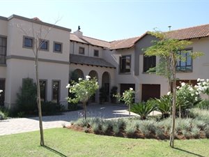 5 Bed House in Midlands Estate