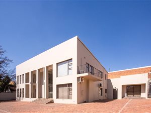 446 m² Commercial space in Birnam