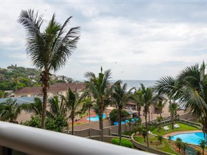 2 Bed Apartment in Compensation Beach