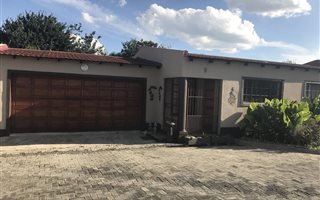 2 Bedroom Townhouse in Standerton