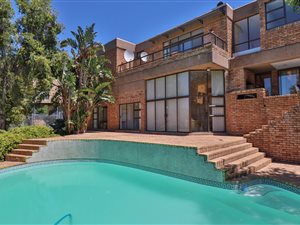 6 Bedroom House in Paarl