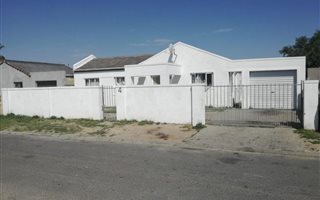 3 Bedroom House in Forest Village