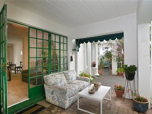 3 Bed Apartment in Dunkeld West
