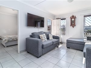 2 Bed Apartment in Buh-Rein Estate