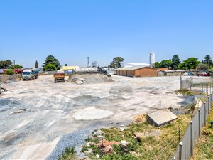 1.3 ha Land available in Bredell AH