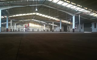 3800 m² Industrial space in Mobeni