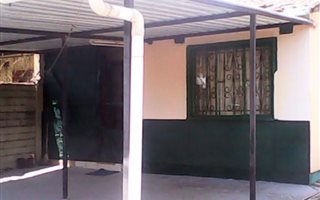 2 Bedroom Simplex in Trenance Manor