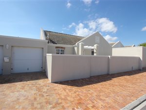 4 Bed House in Sunningdale
