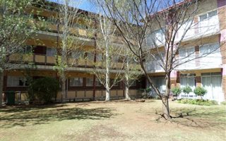 1 Bedroom Apartment in Baillie Park