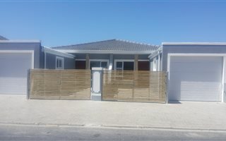 3 Bedroom House in Lotus River