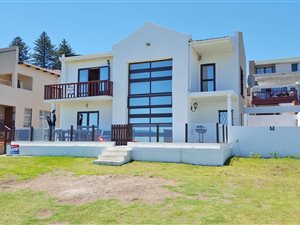 4 Bed House in Seaview
