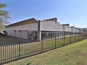 20514 m² Office Space in Campsdrift