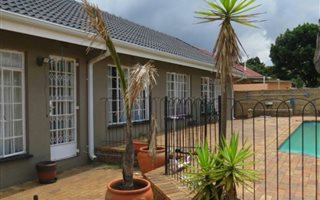 4 Bedroom House in Witkoppie Ridge