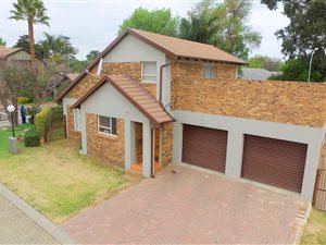 4 Bed House in Kempton Park Central