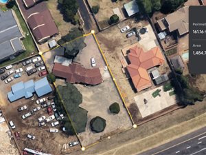 1648 m² Land available in Zwartkop