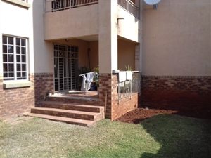 2 Bed Townhouse in Moreleta Park