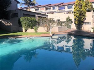 3 Bed Townhouse in Waterkloof Park