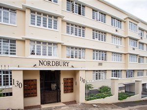 2 Bed Apartment in Essenwood