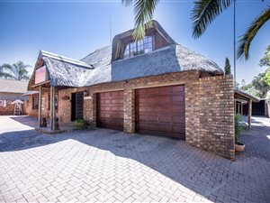 750 m² Commercial space in Eldoraigne
