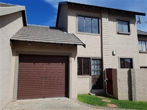 2 Bed Townhouse in Country View Estate