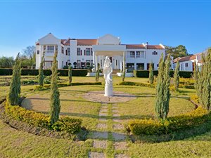 5 Bed House in Saddlebrook Estate