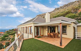 3 Bedroom House in Fish Hoek