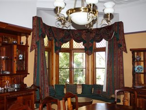 4 Bed House in Memorial Road Area