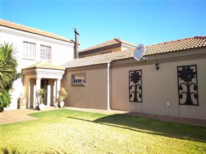 4 Bed House in Brakpan North
