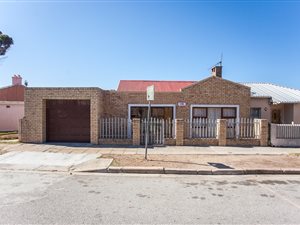 3 Bed House in Kensington